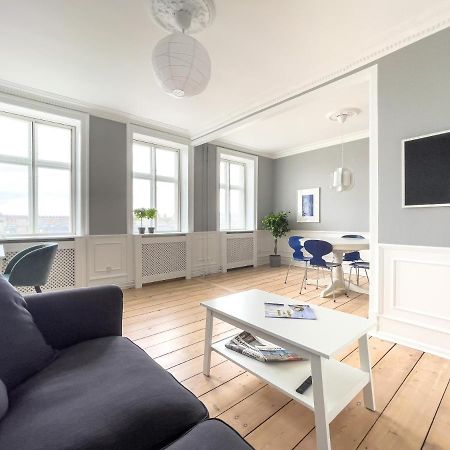 Stylish Classic Danish Design Apartment โคเปนเฮเกน ภายนอก รูปภาพ