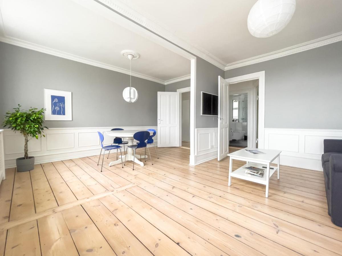 Stylish Classic Danish Design Apartment โคเปนเฮเกน ภายนอก รูปภาพ