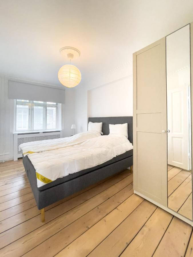 Stylish Classic Danish Design Apartment โคเปนเฮเกน ภายนอก รูปภาพ