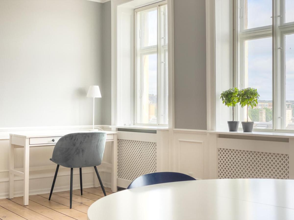 Stylish Classic Danish Design Apartment โคเปนเฮเกน ภายนอก รูปภาพ